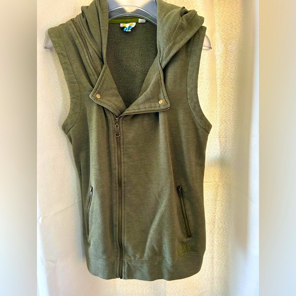 vintage roxy olive green soft moto vest hood medium sleeveless hoodie fits small